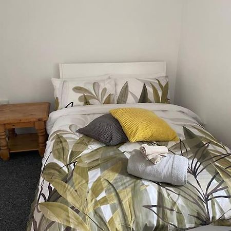 Lovely 2 Bedroom Flat In Greater London Exteriör bild